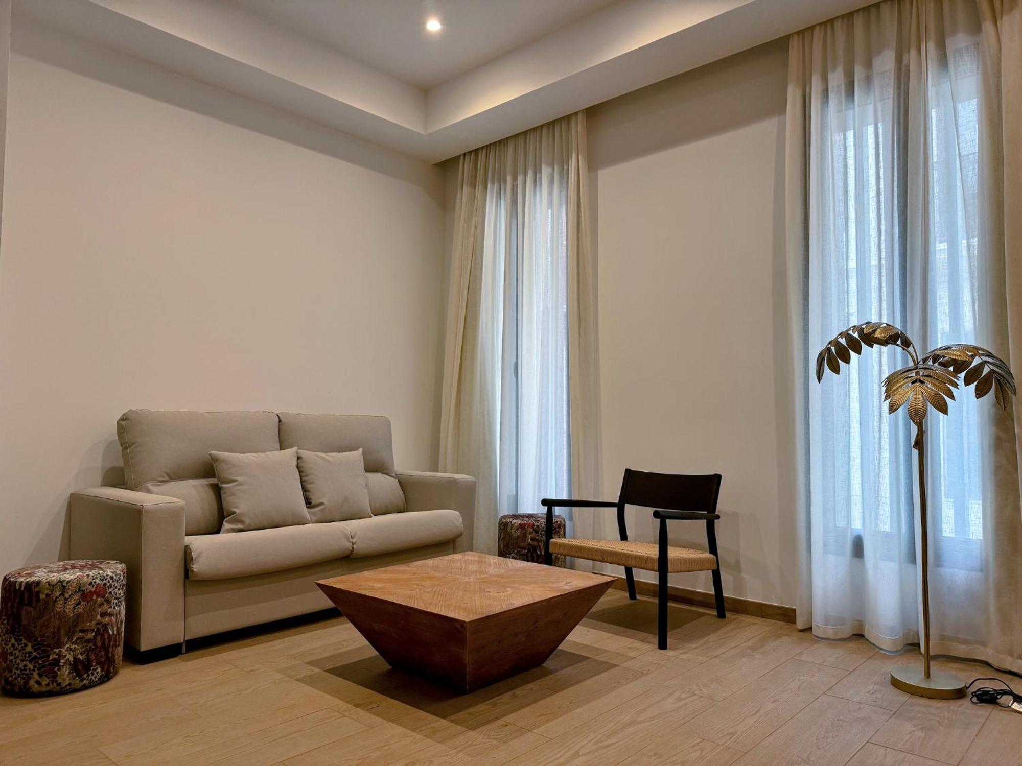 Redes Royale Apartments By Misterhost Sevilla Exteriör bild