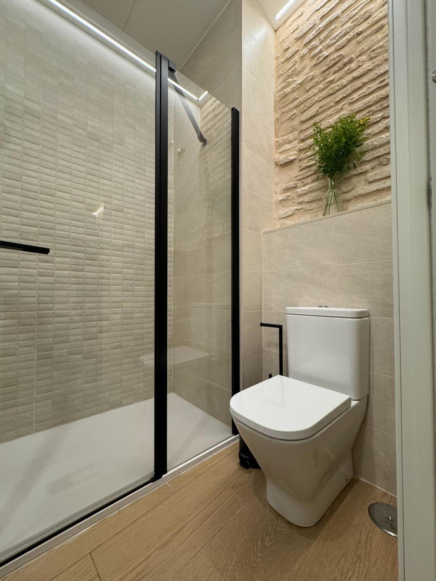Redes Royale Apartments By Misterhost Sevilla Exteriör bild